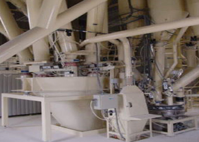 Système de pesage automatique de mélange matériel et équipement d'usine en verre en lots 1